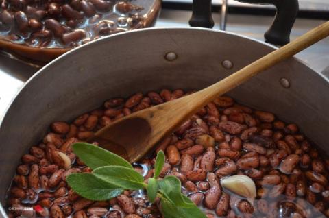 fagiolo rosso di lucca all'uccelletta con la salvia